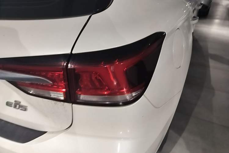 Used Roewe Ei5 2019 Smart Connect Flagship Edition Right Rear Taillight