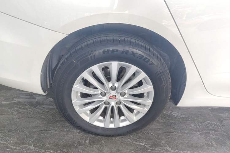 Used Roewe Ei5 2019 Luxury Edition Right Rear Wheel Hub