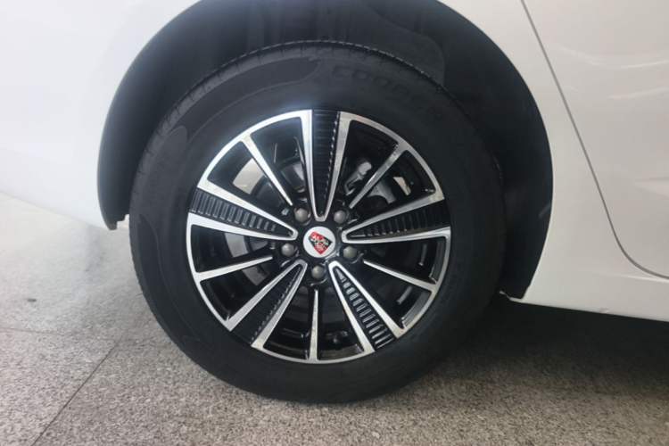 Used Roewe Ei5 2019 Smart Connect Flagship Edition Right Rear Wheel Hub