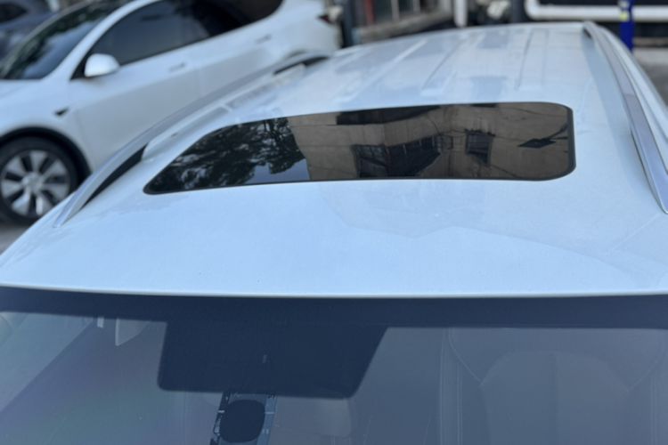 Used Roewe Ei5 2019 Luxury Edition Roof