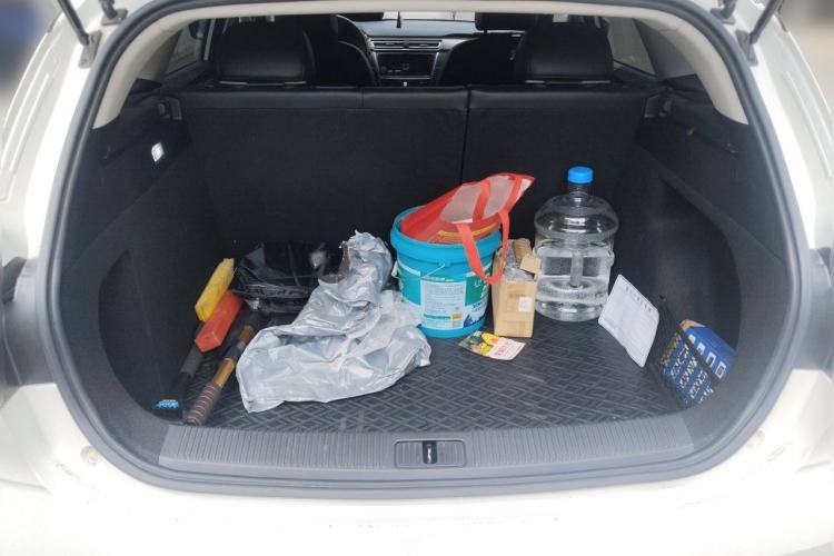 Used Roewe Ei5 2019 Luxury Edition Trunk