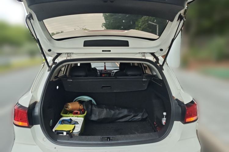 Used Roewe Ei5 2019 Luxury Edition Trunk