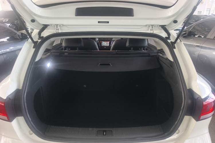 Used Roewe Ei5 2019 Smart Connect Flagship Edition Trunk