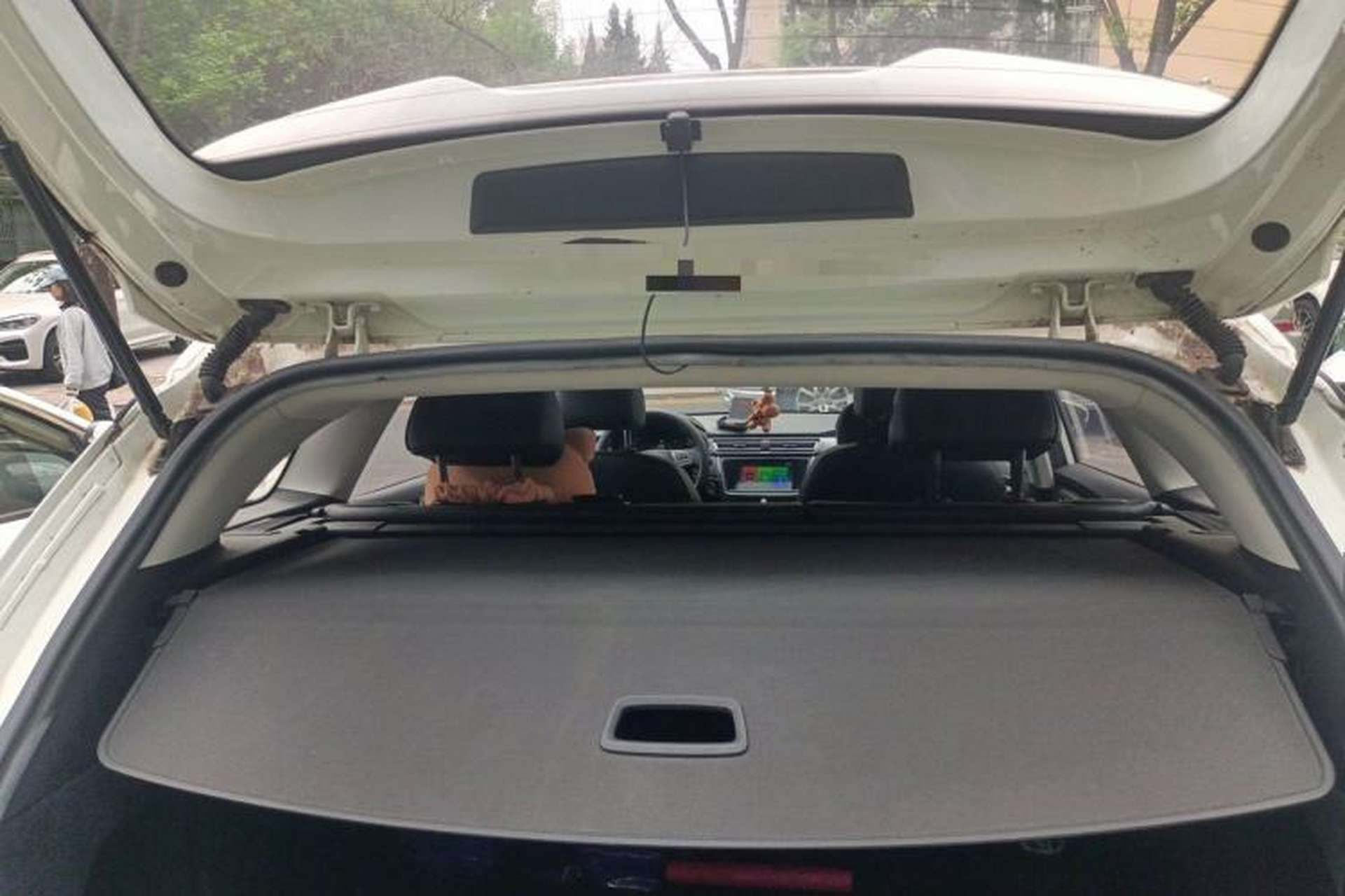 Used Roewe Ei5 2019 Luxury Edition Trunk