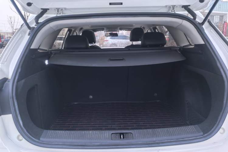 Used Roewe Ei5 2019 Luxury Edition Trunk