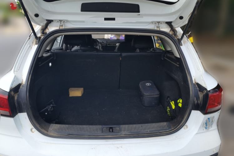 Used Roewe Ei5 2019 Comfort Edition Trunk