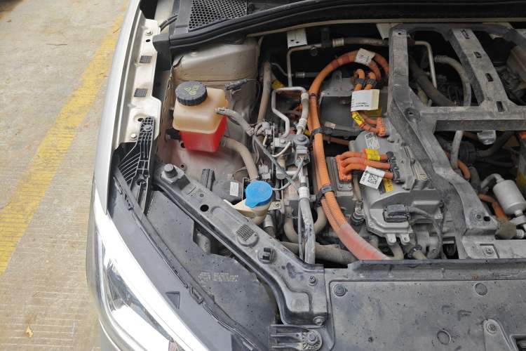 Used Roewe Ei5 2019 Luxury Edition Engine Bay Right