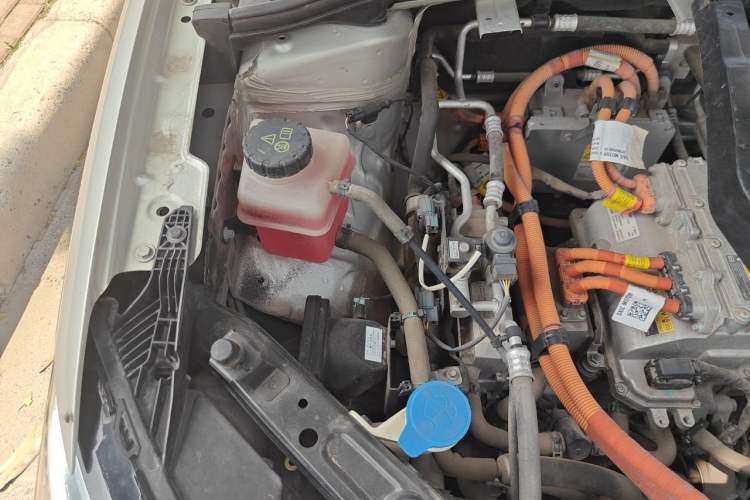Used Roewe Ei5 2019 Luxury Edition Engine Bay Right