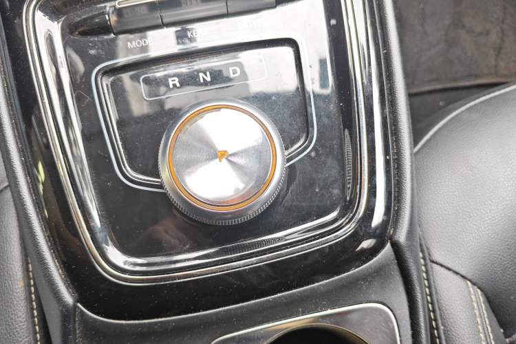 Used Roewe Ei5 2019 Luxury Edition Gear Lever