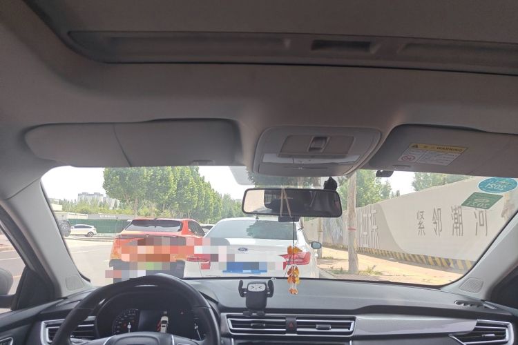 Used Roewe Ei5 2019 Luxury Edition Headliner