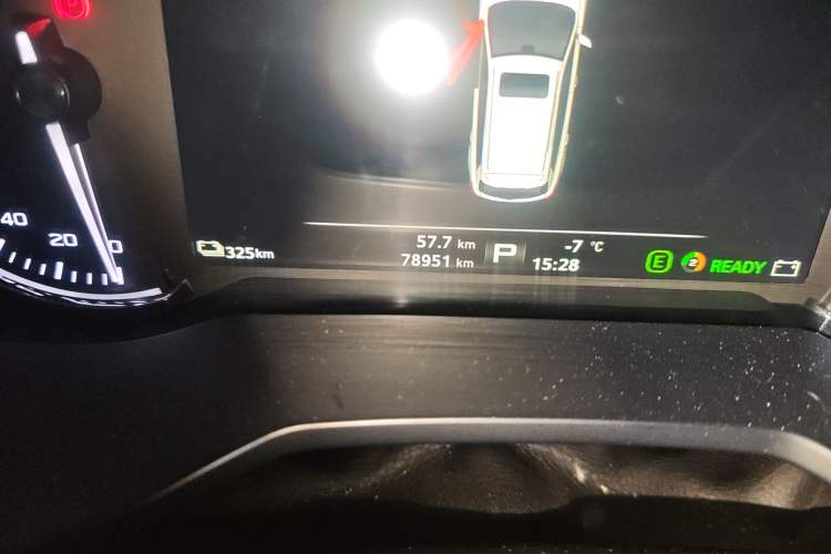Used Roewe Ei5 2019 Luxury Edition Odometer Close Up