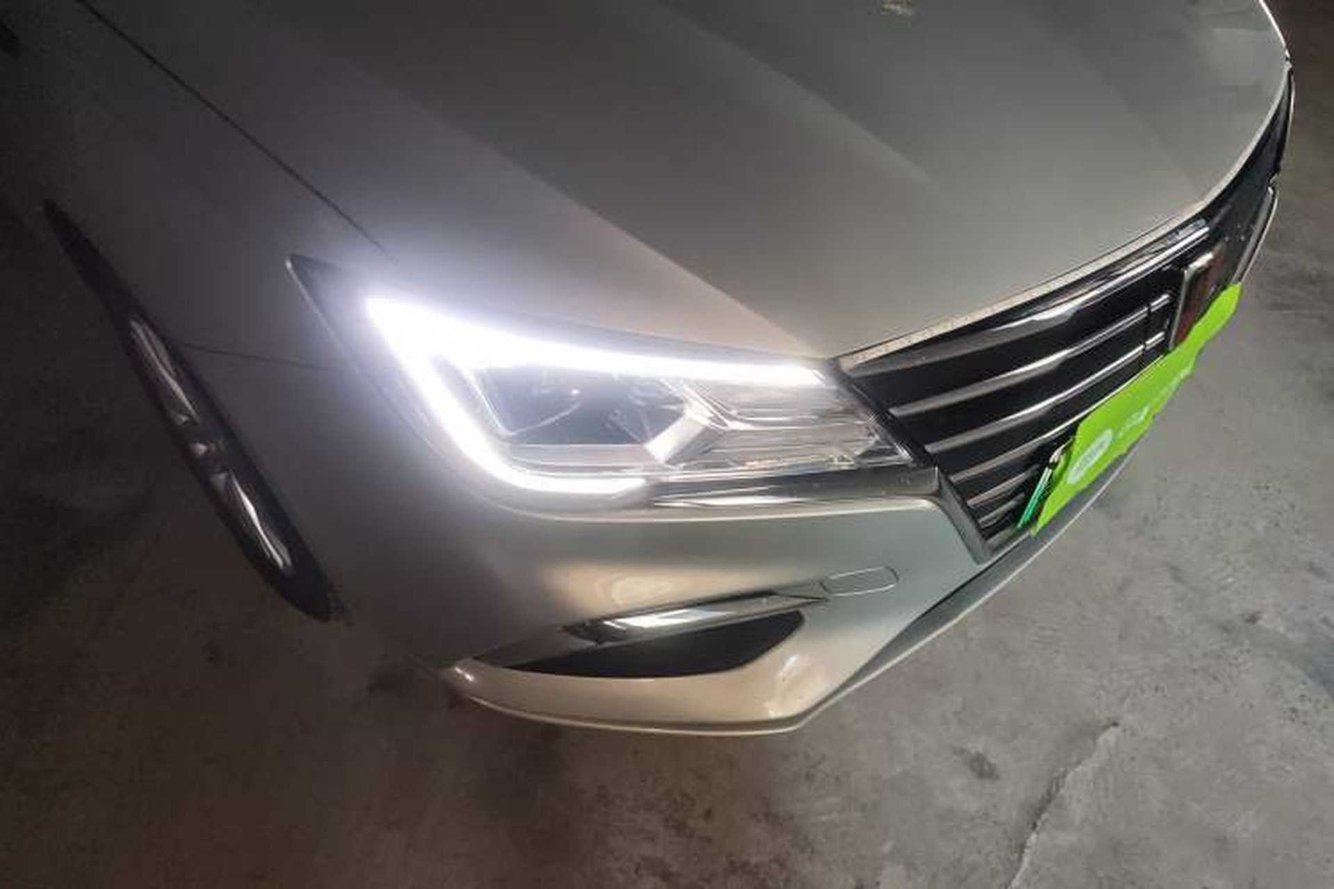 Used Roewe Ei5 2019 Luxury Edition Right Front Headlight
