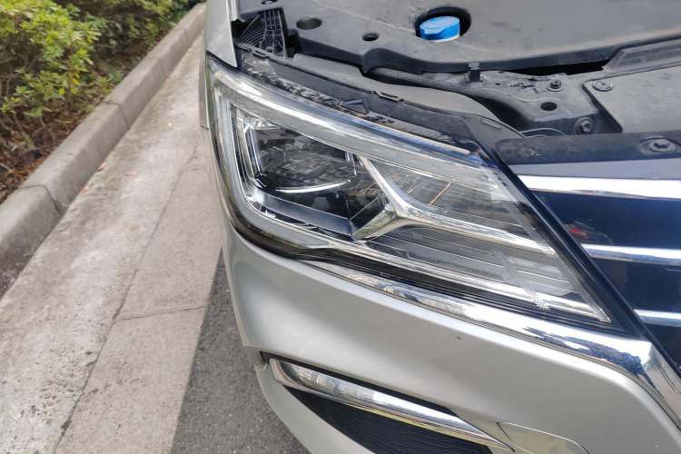Used Roewe Ei5 2019 Luxury Edition Right Front Headlight