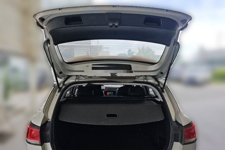 Used Roewe Ei5 2019 Luxury Edition Trunk