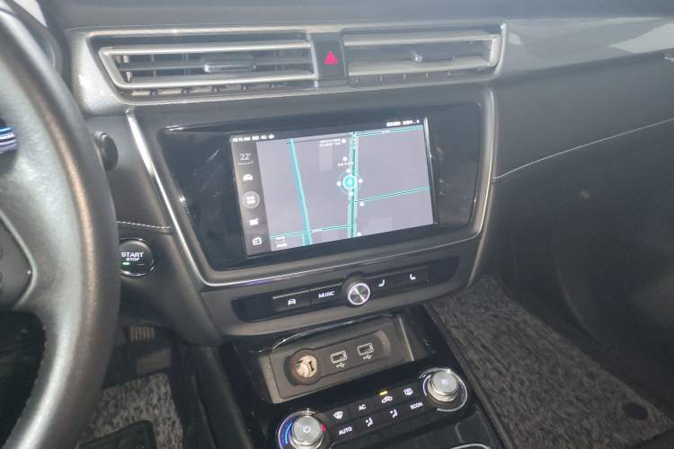 Used Roewe Ei5 2020 Smart Connect Flagship Edition Audio And AC Panel