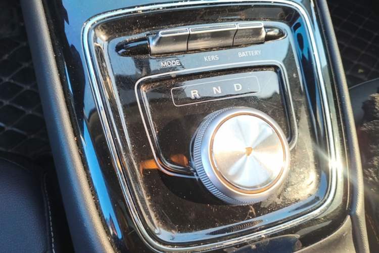 Used Roewe Ei5 2020 Smart Connect Supreme Edition Gear Lever