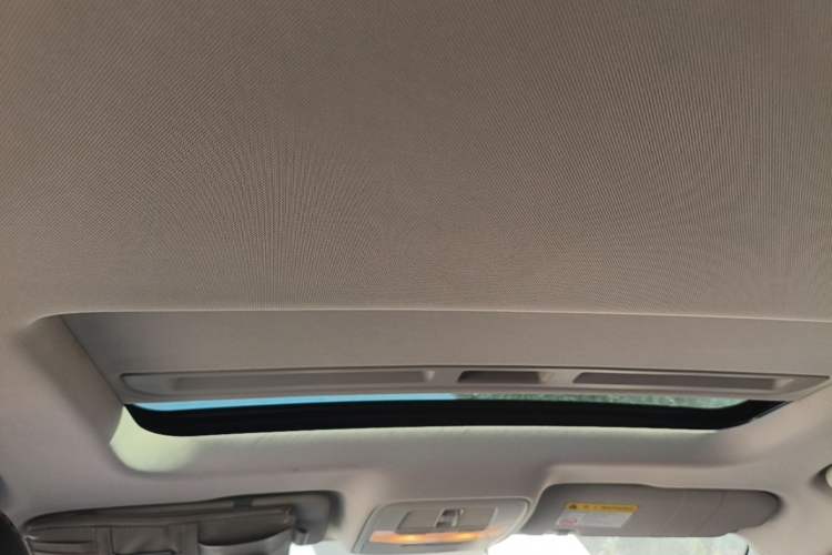 Used Roewe Ei5 2020 Smart Connect Supreme Edition Headliner