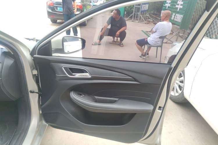 Used Roewe Ei5 2020 Smart Connect Flagship Edition Right Front Door Interior