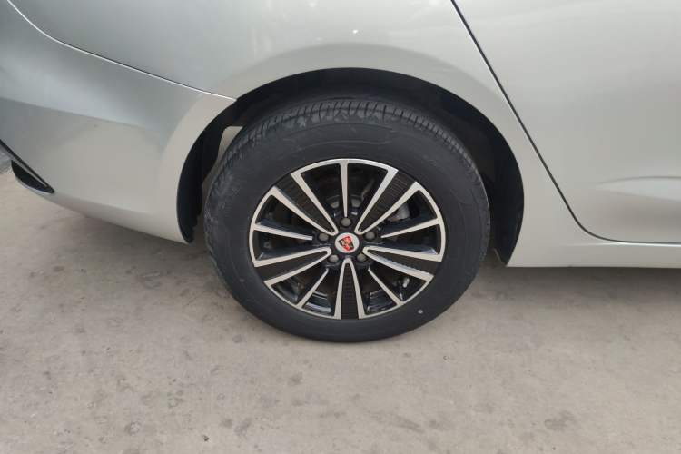 Used Roewe Ei5 2020 Smart Connect Flagship Edition Right Rear Wheel Hub