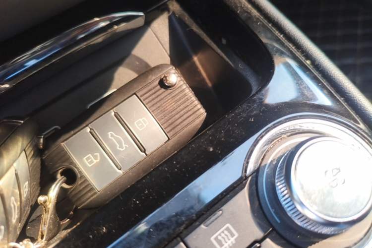 Used Roewe Ei5 2020 Smart Connect Supreme Edition Vehicle Key