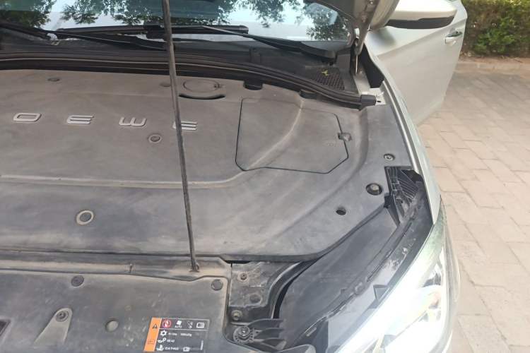 Used Roewe Ei5 2020 Luxury Edition Engine Bay Left