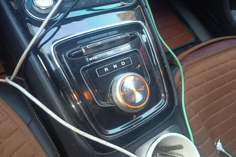 Used Roewe Ei5 2020 Luxury Edition Gear Lever