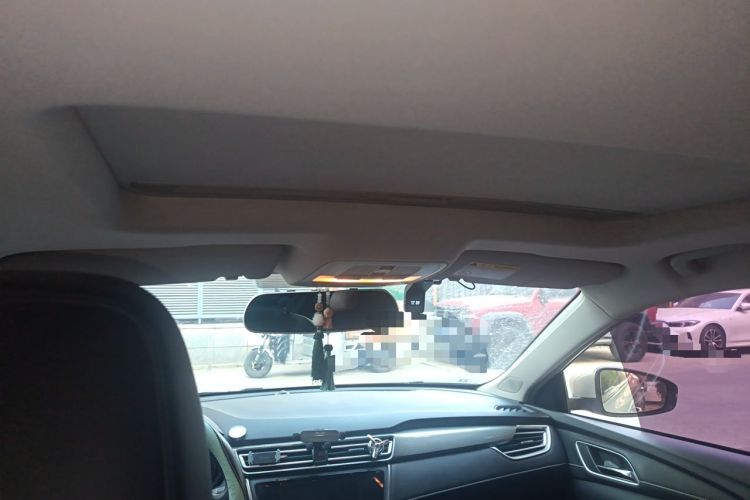 Used Roewe Ei5 2020 Luxury Edition Headliner