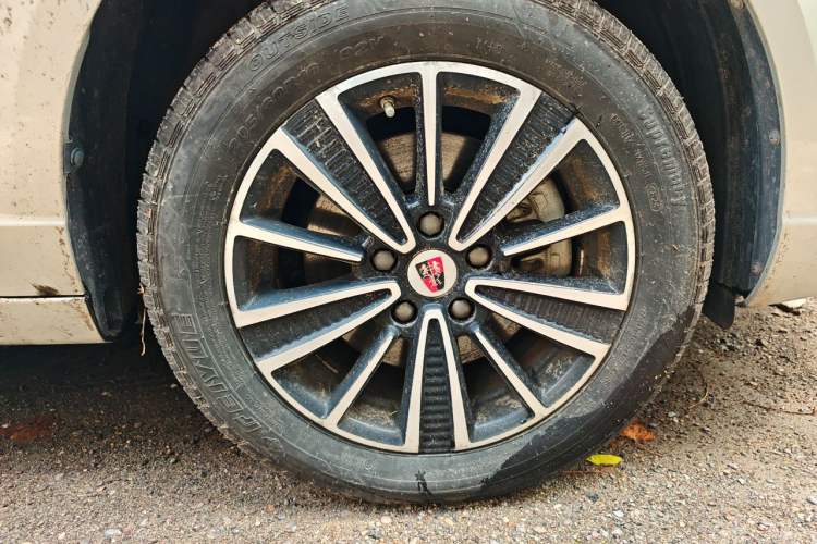 Used Roewe Ei5 2020 Smart Connect Flagship Edition Right Front Wheel Hub