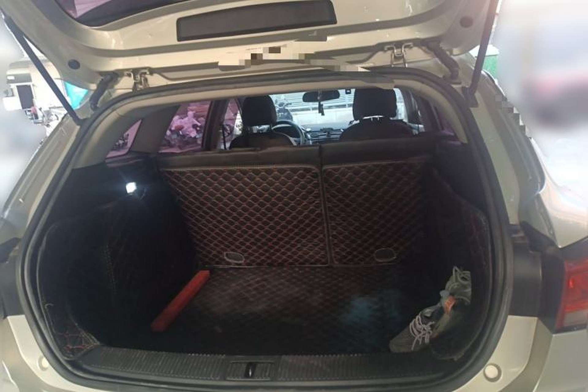 Used Roewe Ei5 2020 Luxury Edition Trunk