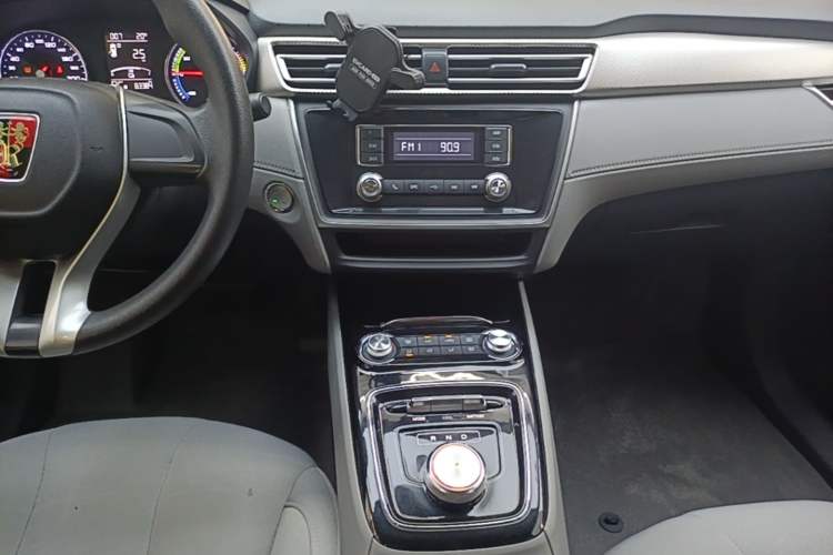 Used Roewe Ei5 2020 Comfort Edition Audio And AC Panel