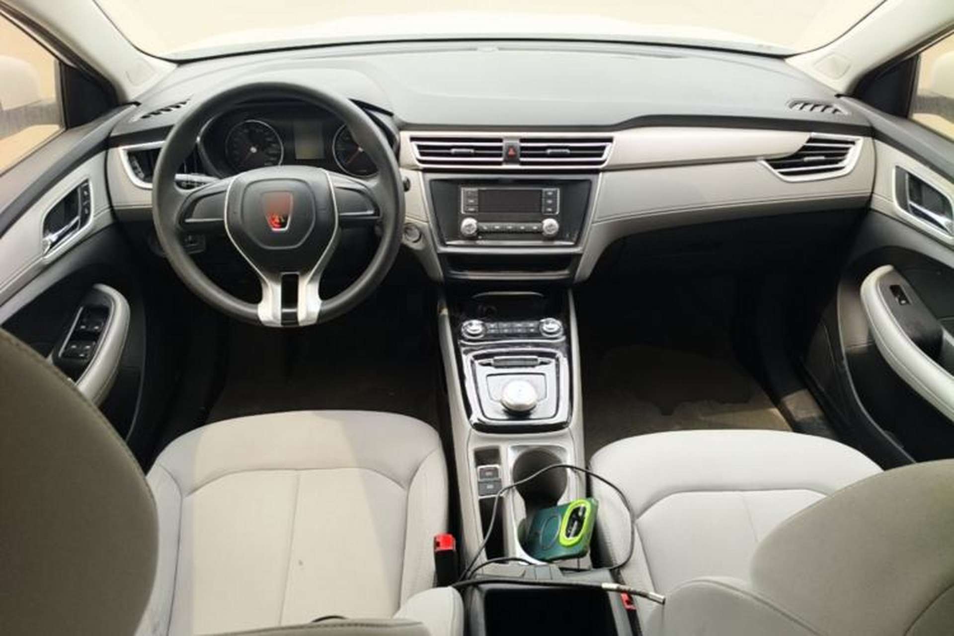 Used Roewe Ei5 2020 Luxury Edition Center Console