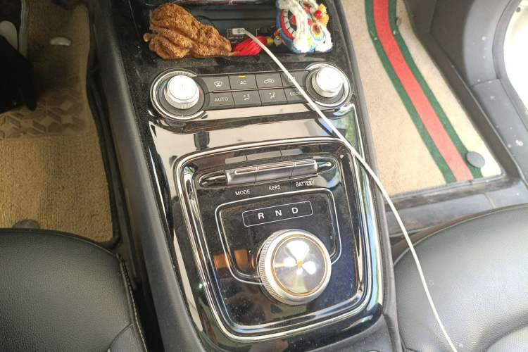 Used Roewe Ei5 2020 Luxury Edition Gear Lever