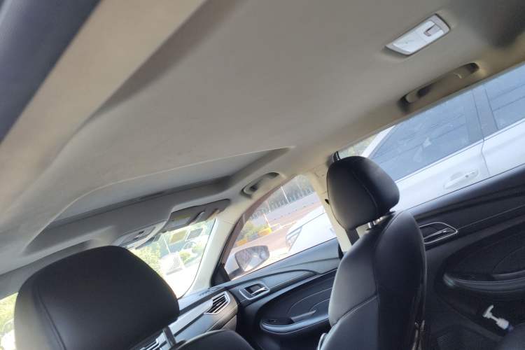 Used Roewe Ei5 2020 Luxury Edition Headliner