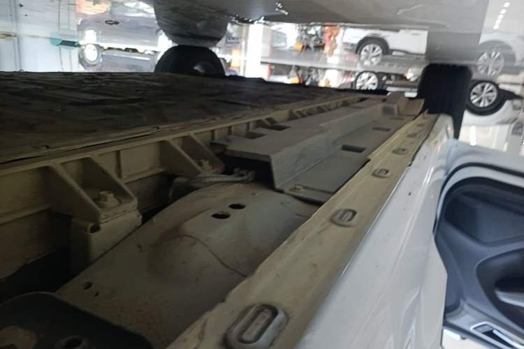 Used Roewe Ei5 2020 Comfort Edition Left Side Sill