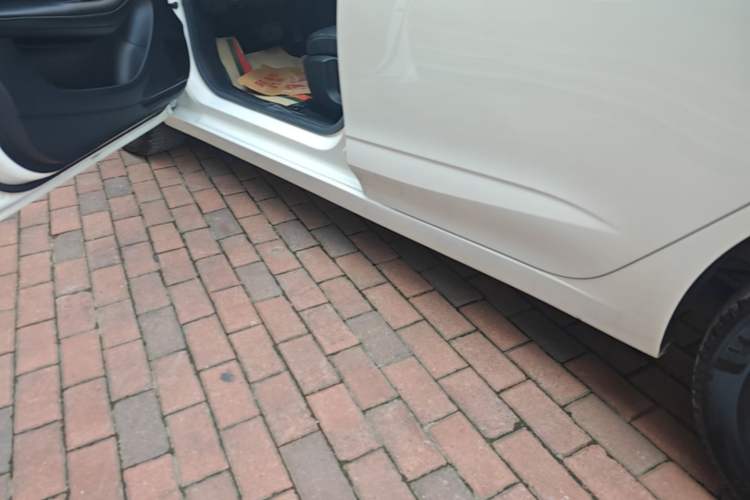 Used Roewe Ei5 2020 Luxury Edition Left Side Sill