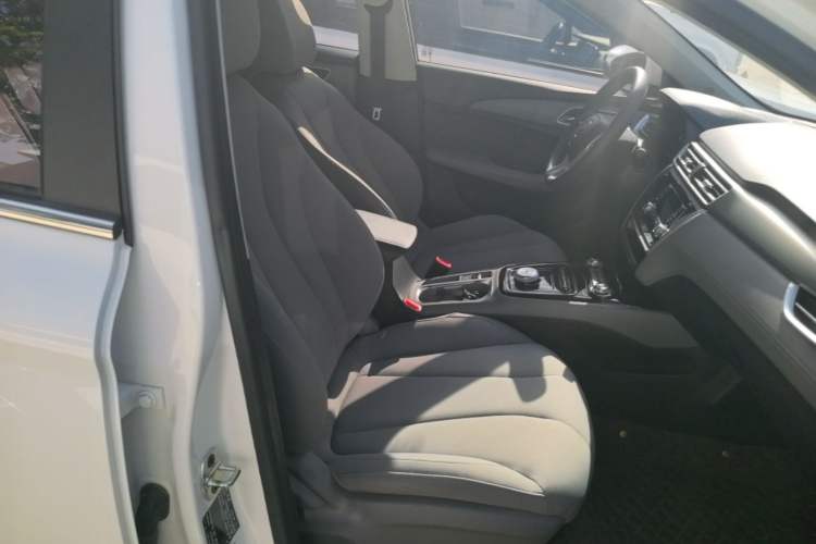 Used Roewe Ei5 2020 Comfort Edition Right Front Seat