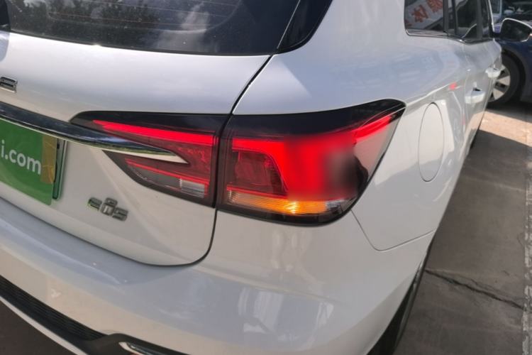 Used Roewe Ei5 2020 Comfort Edition Right Rear Taillight