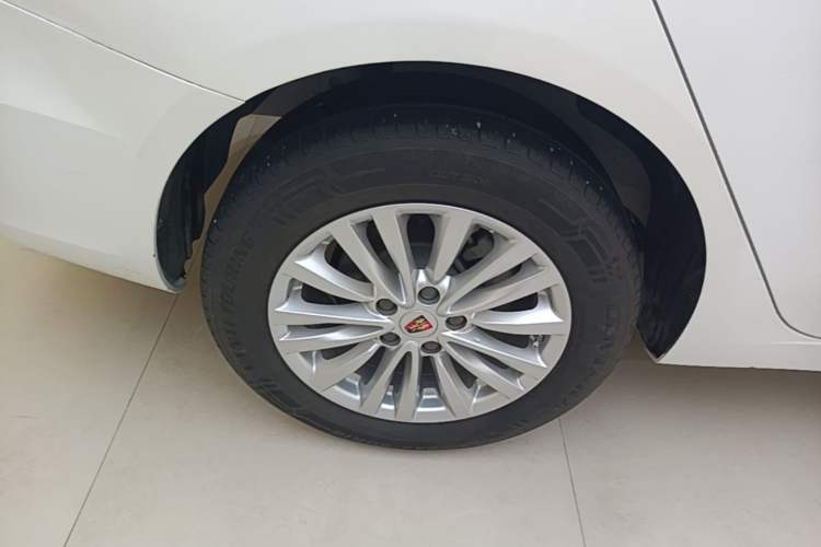 Used Roewe Ei5 2020 Comfort Edition Right Rear Wheel Hub