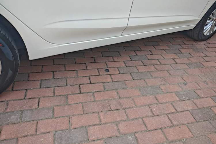 Used Roewe Ei5 2020 Luxury Edition Right Side Sill