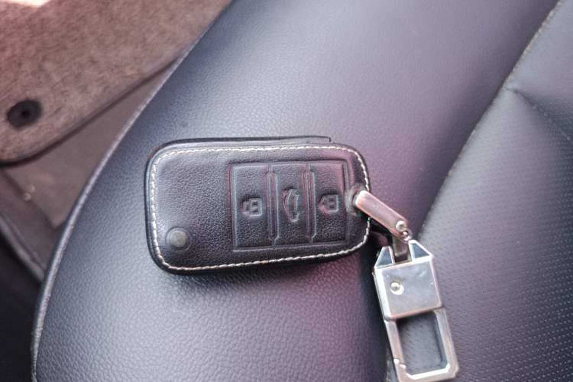 Used Roewe Ei5 2020 Smart Connect Flagship Health Cabin Version Vehicle Key