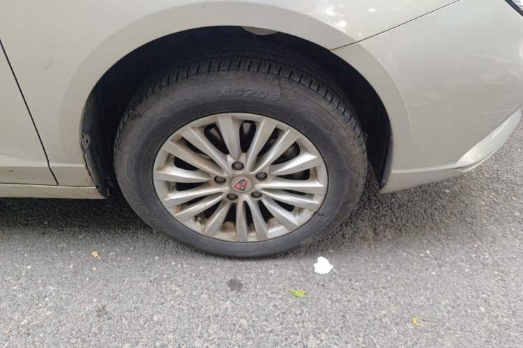 Used Roewe Ei5 2020 Luxury Edition Right Front Wheel Hub