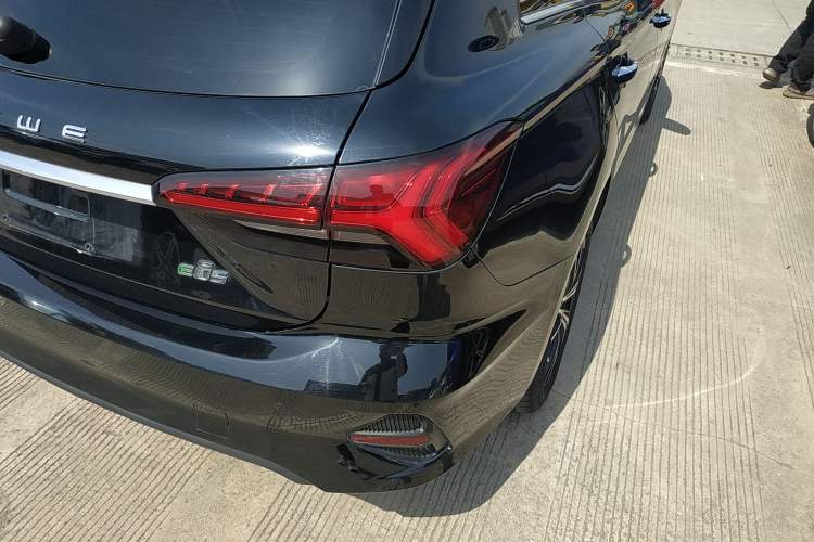 Used Roewe Ei5 2021 500 Admiration Edition Exterior 3