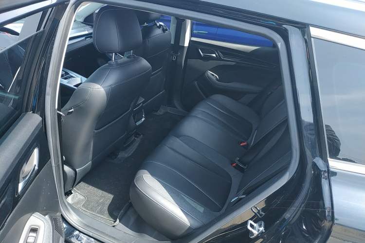 Used Roewe Ei5 2021 500 Admiration Edition Left Rear Seat