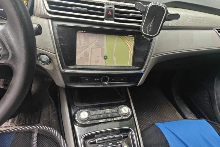 Used Roewe Ei5 2021 Ultra-Cool Edition Audio And AC Panel