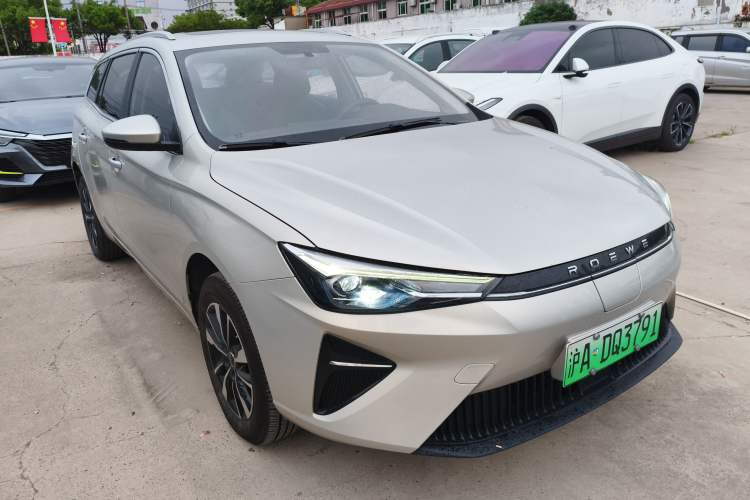 Used Roewe Ei5 2021 500 Prestige Edition Front Right 45 Deg