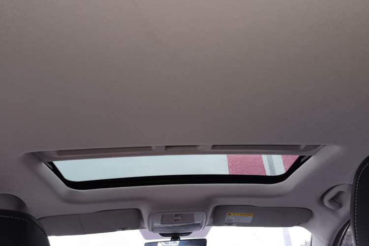 Used Roewe Ei5 2021 500 Prestige Edition Headliner