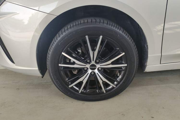 Used Roewe Ei5 2021 500 Admiration Edition Left Front Wheel Hub