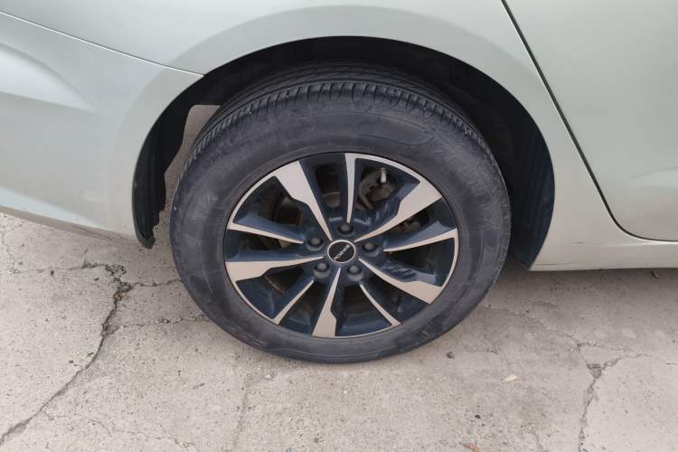 Used Roewe Ei5 2021 500 Prestige Edition Right Rear Wheel Hub