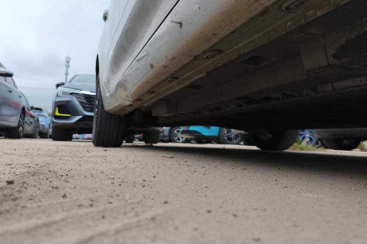 Used Roewe Ei5 2021 500 Prestige Edition Right Side Sill