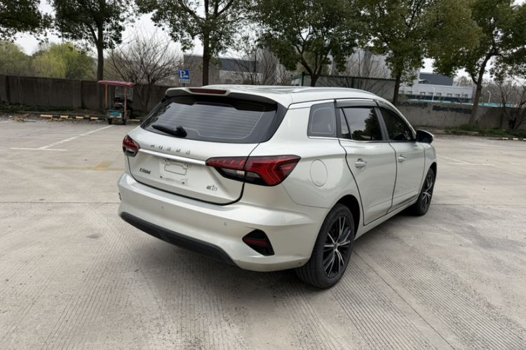 Used Roewe Ei5 2021 500 Admiration Edition Exterior 6